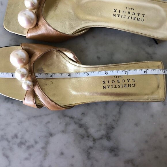 CHRISTIAN LACROIX Faux Pearl Gold Triangle Heel Tan Slide Sandal 5.5 - Picture 17 of 17